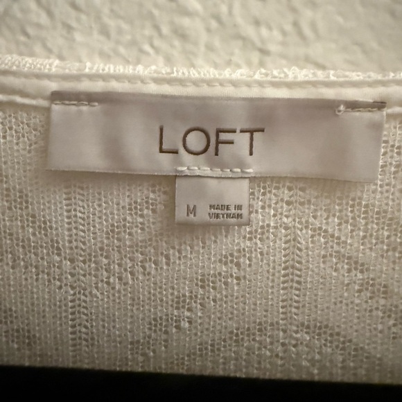 LOFT Cream Ruffled Blouse - Picture 4 of 4